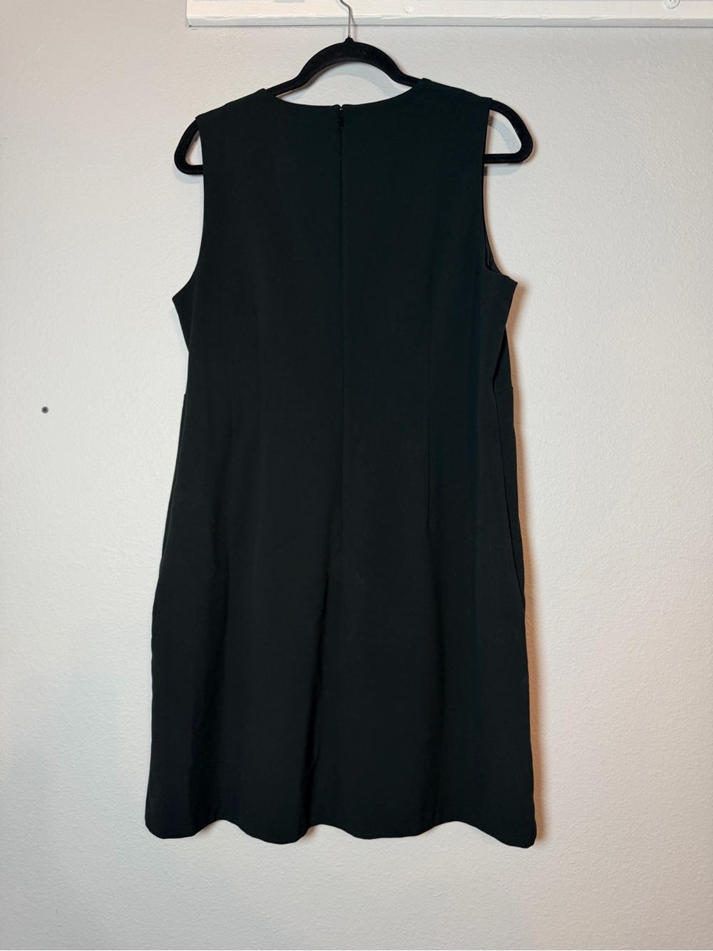 J.Crew Sleeveless V-Neck Shift Dress Black Size 12 CC318 Business Casual Capsule - Picture 5 of 10